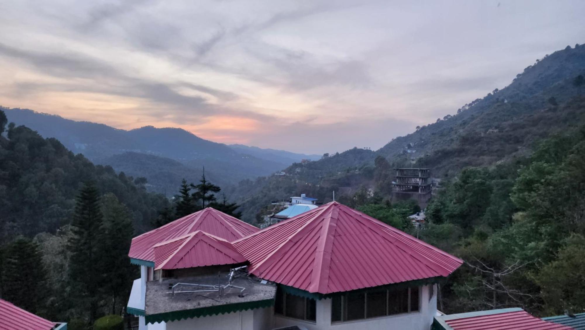 Hotel Royal Ark - Kasauli Εξωτερικό φωτογραφία