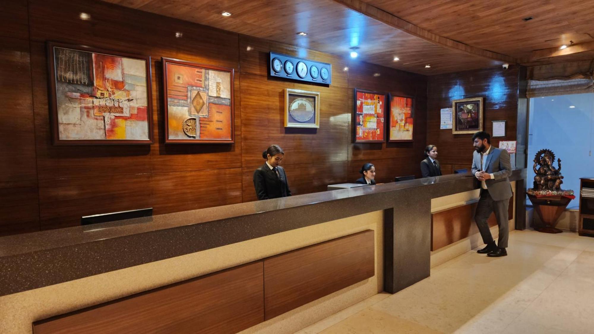 Hotel Royal Ark - Kasauli Εξωτερικό φωτογραφία